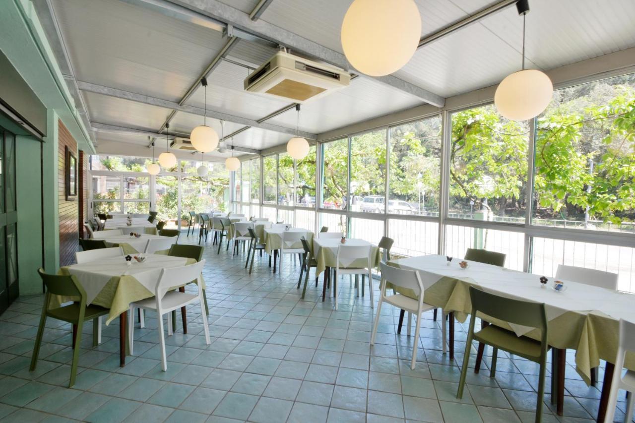 Hotel Maddalena Марина ди Равена Екстериор снимка