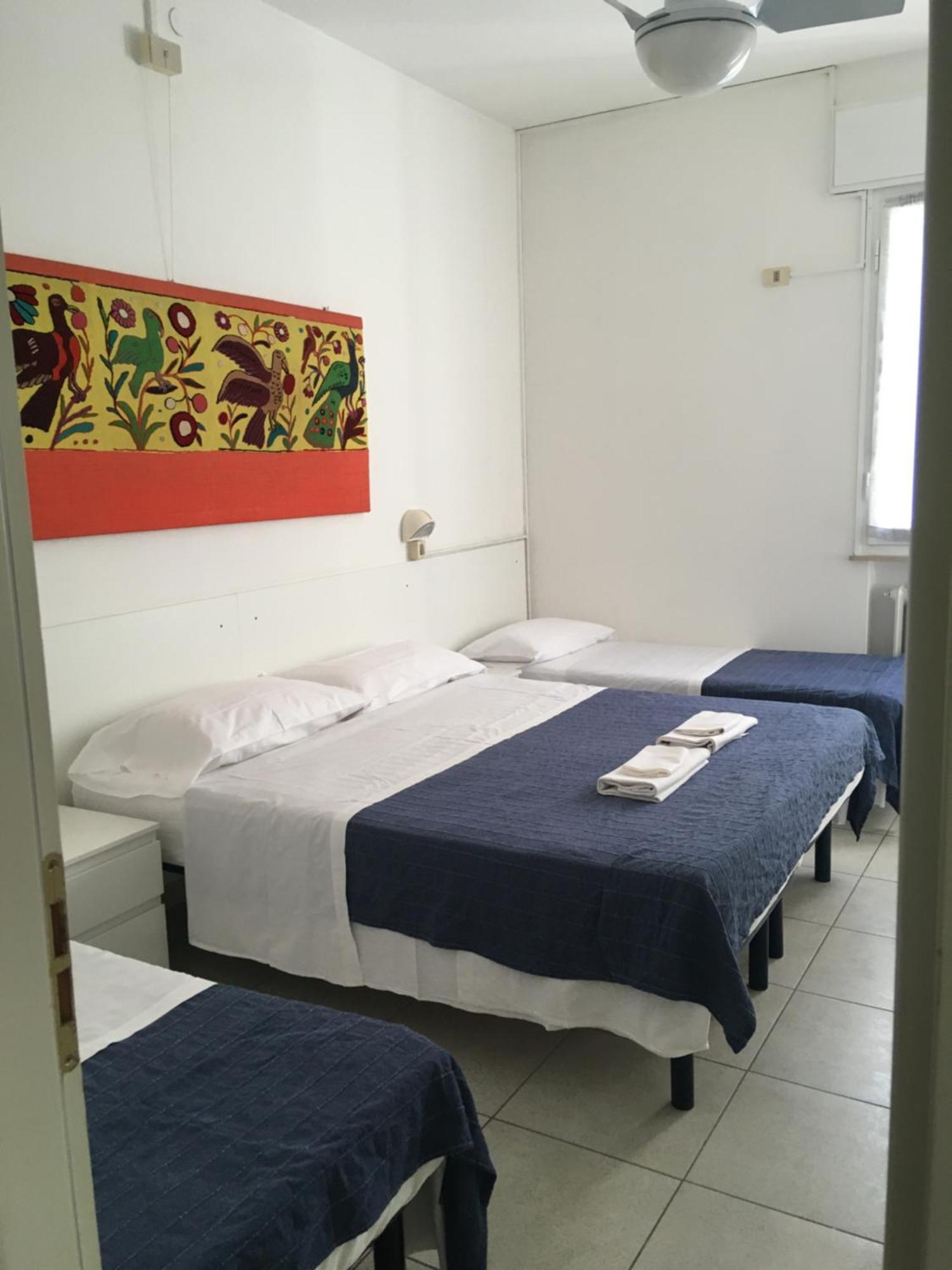 Hotel Maddalena Марина ди Равена Стая снимка
